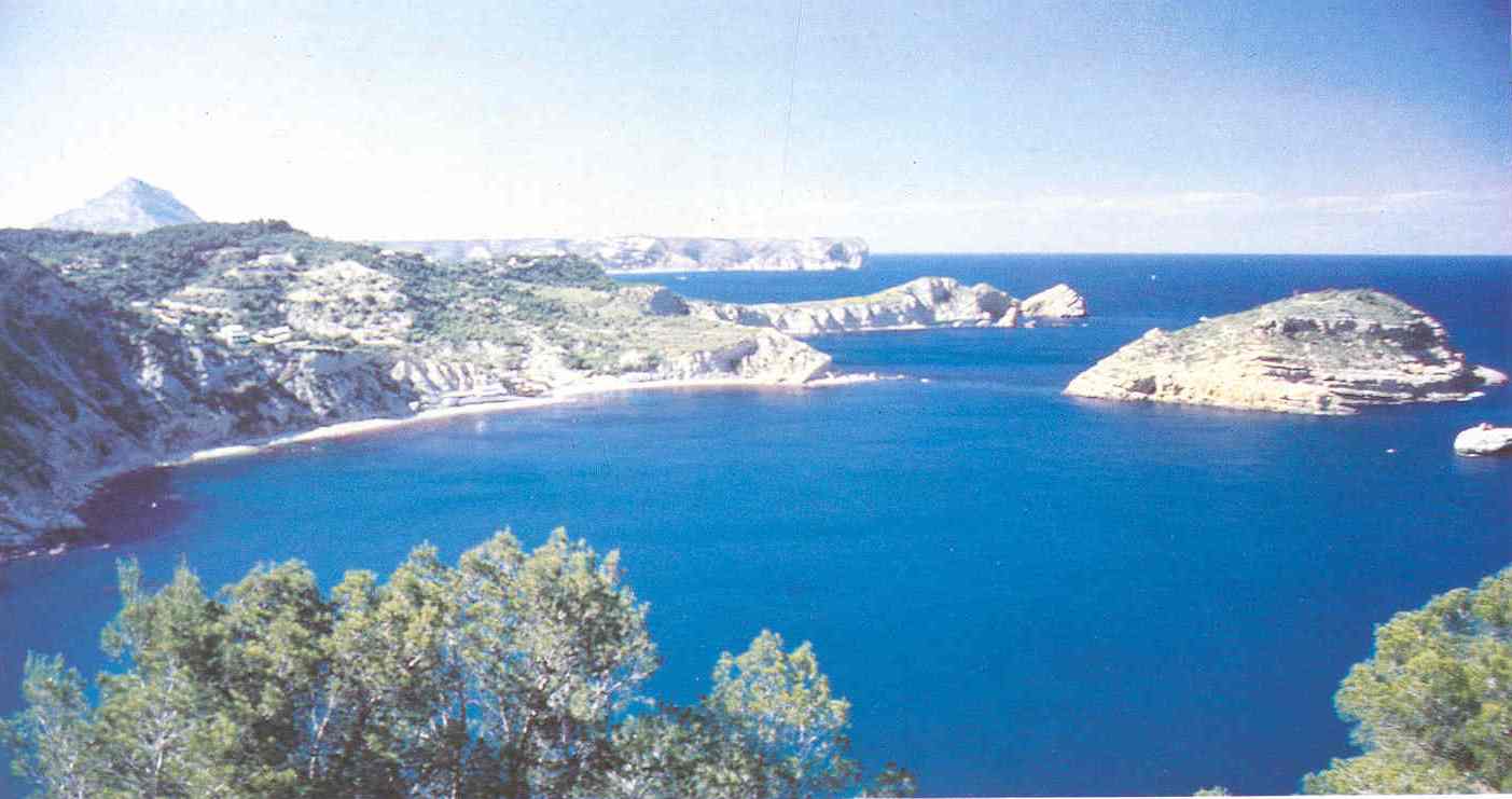 photo d'une belle vue sur la mer de la costa blanca
